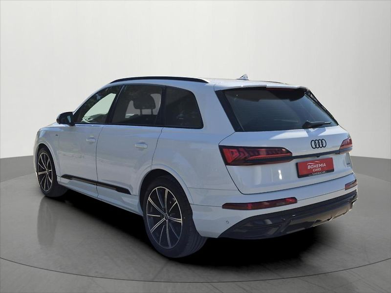 Audi Q7 3,0 50 TDI S-LINE ČR - fotka 5 z 33