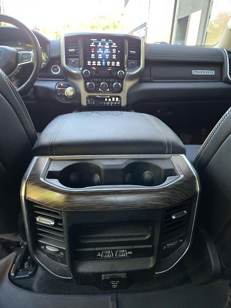 RAM 1500 (2020) LARAMIE 5.7HEMI  - fotka 17 z 18