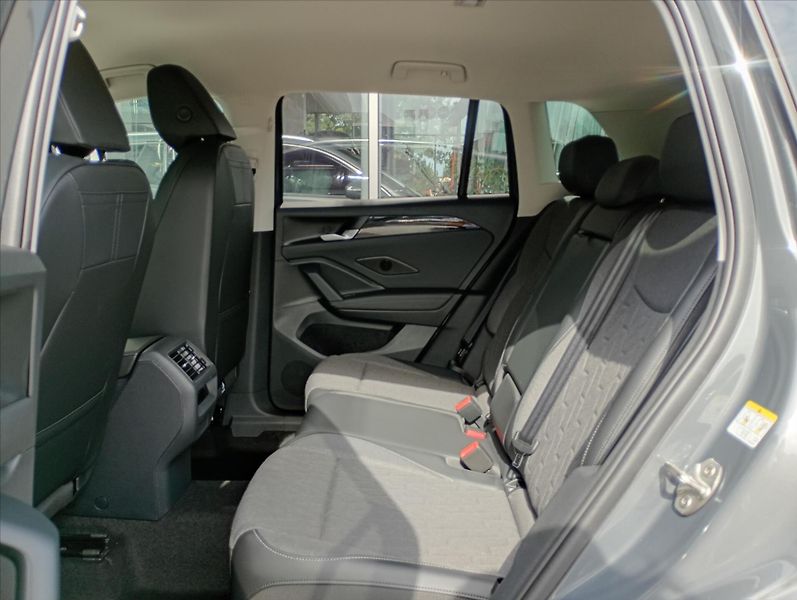 Volkswagen Tiguan (2026) 1,5 eTSI 110kW mHEV  Love - fotka 17 z 17