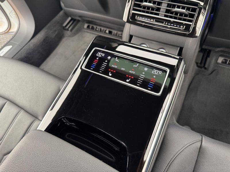 Audi A8 55Tfsi*250kw*4x4*S-Line*DPH* - fotka 17 z 45