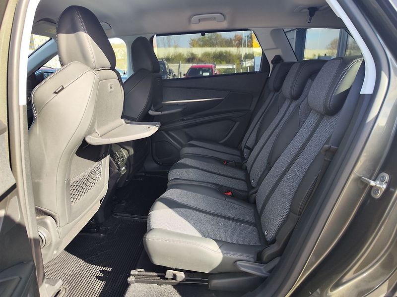 Peugeot 5008 1.2 PureTech/96kW Allure AT - fotka 12 z 34