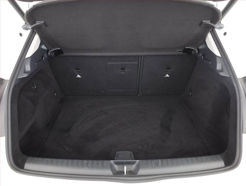 Mercedes-Benz GLA (2016) 200 CDI 4MATIC, 4X4 - fotka 20 z 21