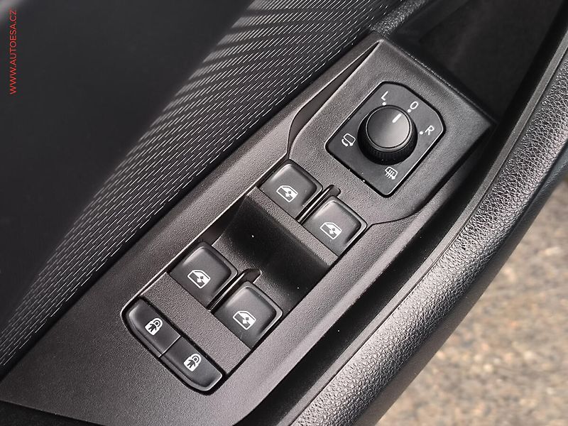 Škoda Octavia (2021) 2.0TDI, ČR, Style, DSG - fotka 27 z 29