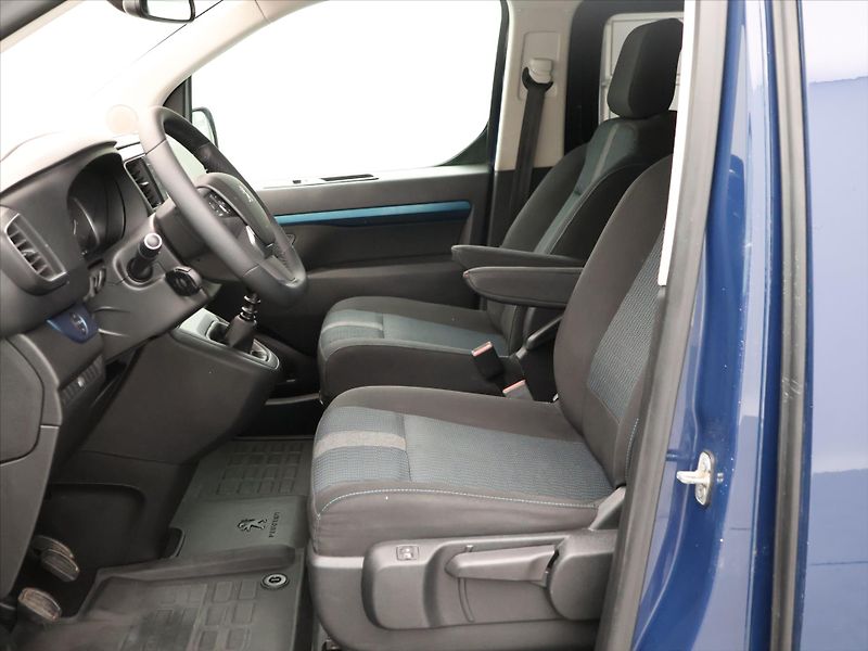 Peugeot Traveller 2,0 HDI 110kW CZ Navi 8-Míst - fotka 9 z 29