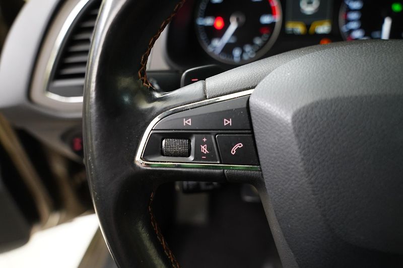 Seat Leon - fotka 16 z 26