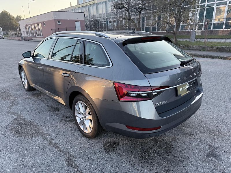 Škoda Superb (2023) 2,0tdi 147kw 4x4 DSG StylePLUS - fotka 8 z 55