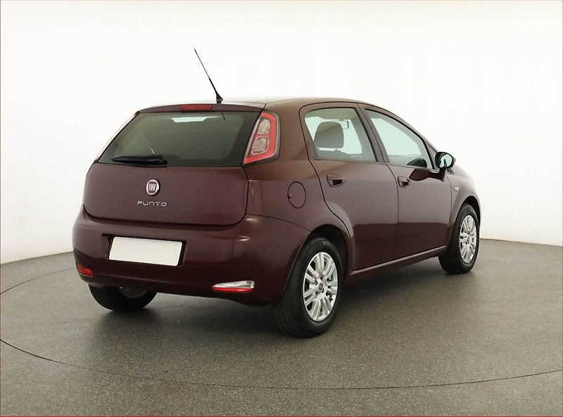 Fiat Punto (2013) 1.2, nová STK, udržované - fotka 5 z 14