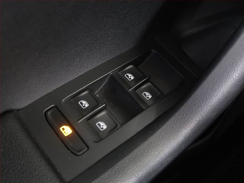 Škoda Octavia (2017) 1.6 TDI, Automat, Navi - fotka 18 z 18