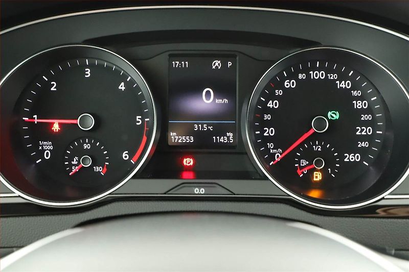 Volkswagen Passat (2018) R-Line 2.0 TDI, Automat, Kůže - fotka 8 z 22
