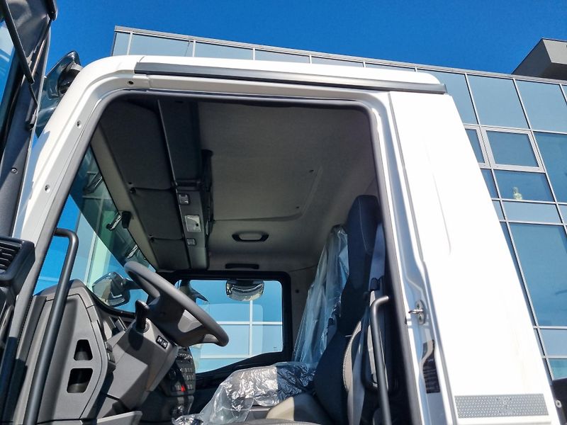 MAN TGM 18.290 4×4 RUKA A KONTEJNER  - fotka 19 z 20