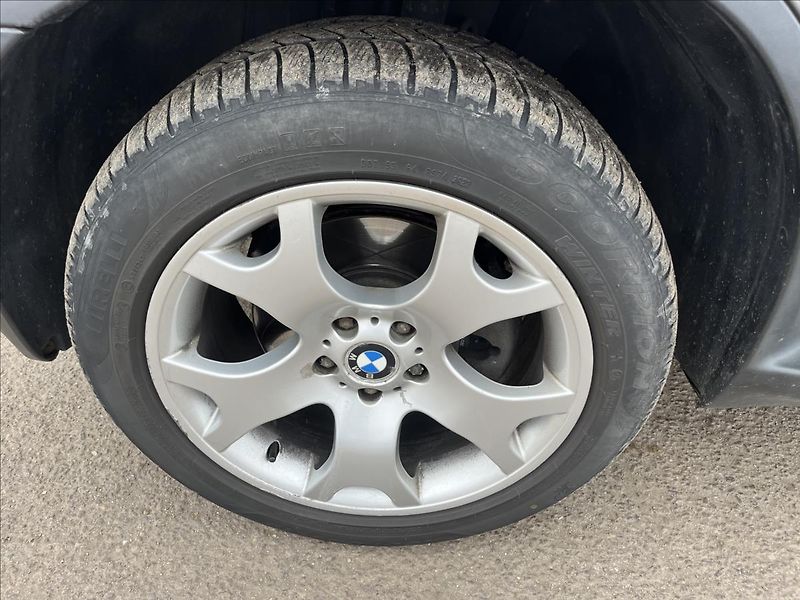 BMW X5 3,0 d 160KW 4x4 AUTOMAT SERVIS - fotka 42 z 42