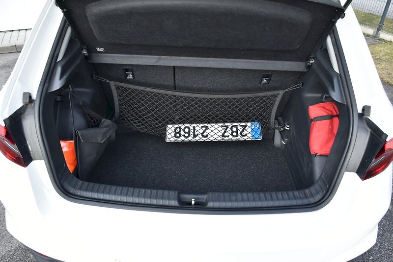 Škoda Fabia (2022) Ambition Plus 1.0 TSI 81kW - fotka 25 z 31