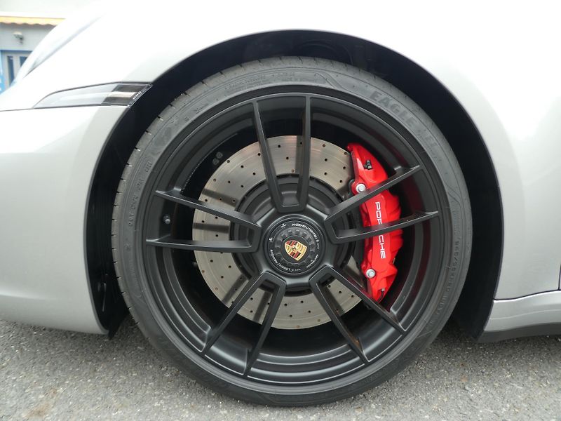 Porsche 911 CARRERA GTS  - fotka 8 z 28