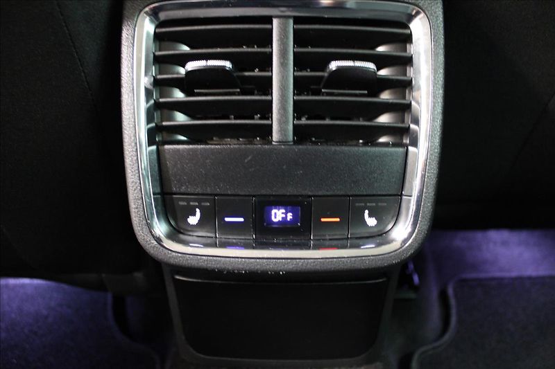 Škoda Octavia 2,0 TDI 4x4 Style+ - fotka 27 z 29