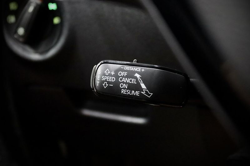 Škoda Octavia 3 FL Combi 1.4 TSI 110 kW DSG - fotka 28 z 43