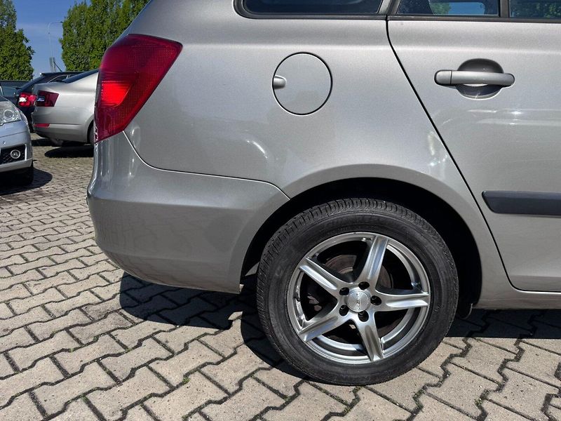 Škoda Fabia (2010) 1,2 TSI 63 KW STK - fotka 15 z 50