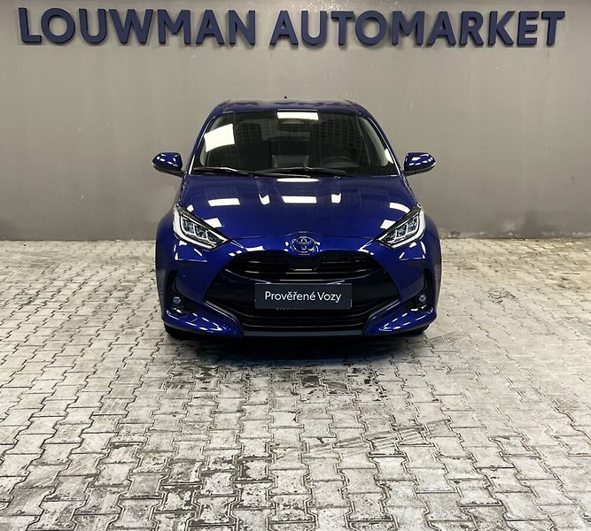 Toyota Yaris 1.5 Hybrid AT STYLE - fotka 4 z 16