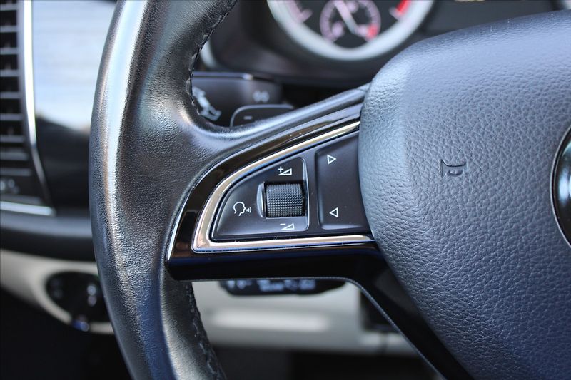 Škoda Kodiaq 2,0 TDI  7.MÍST,A/T,4x4,STYLE - fotka 25 z 45