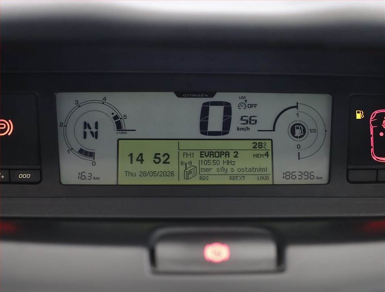 Citroën C4 Picasso (2011) 1.6 HDi, Automat, Serv.kniha - fotka 9 z 15
