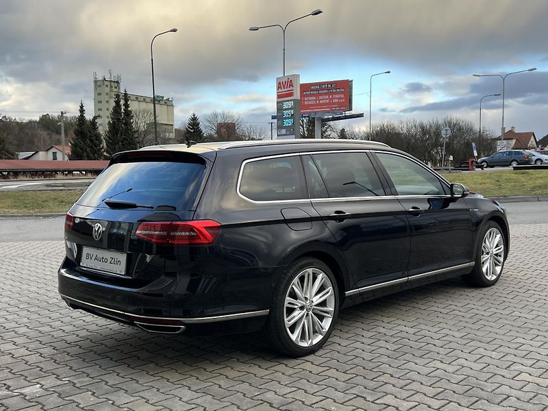 Volkswagen Passat (2016) 2.0TDI, 4motion, Automat DSG - fotka 7 z 41