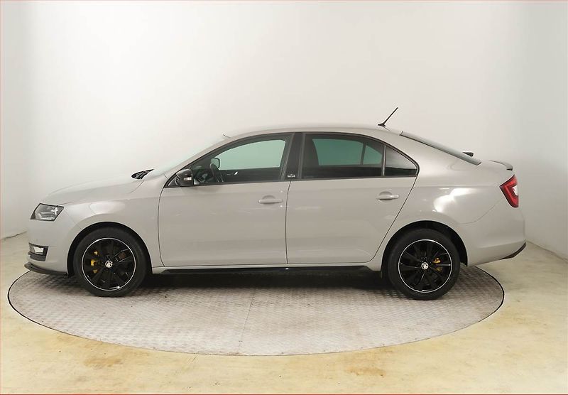 Škoda Rapid (2019) Monte Carlo 1.0 TSI, Automat - fotka 3 z 21
