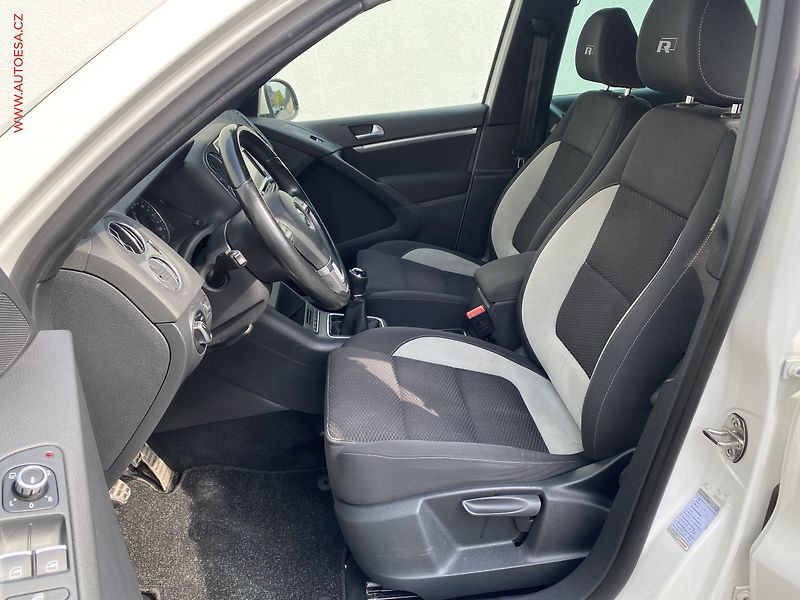 Volkswagen Tiguan (2012) 1.4 TSi, Sport, bixen, navi - fotka 9 z 18