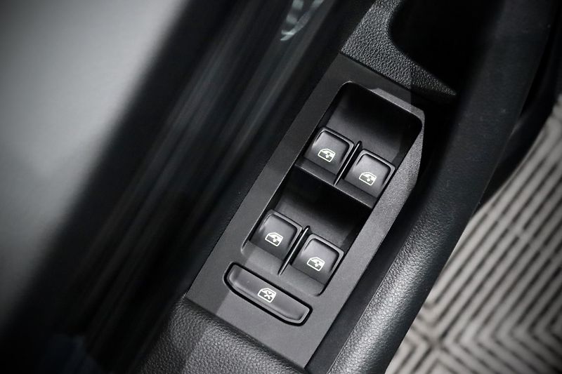 Škoda Octavia 3 FL Combi 1.4 TSI 110 kW - fotka 20 z 37