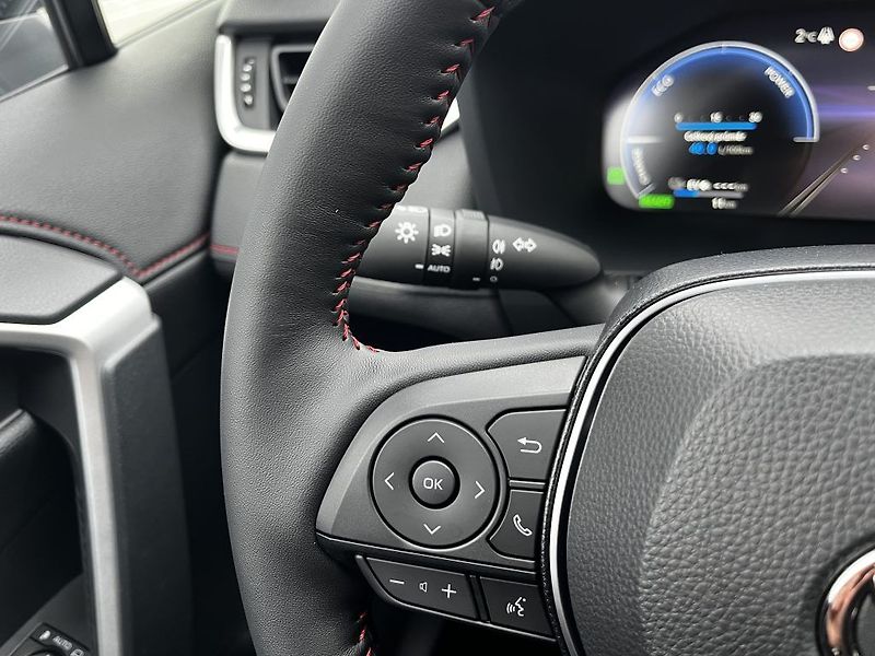 Toyota RAV4 2.5 Plug-in Hybrid ODBĚR IHNED - fotka 25 z 39
