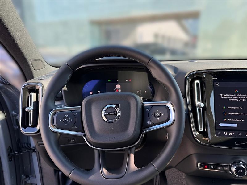 Volvo XC40 (2026) 2,0 B3 Core 8438 - fotka 8 z 13