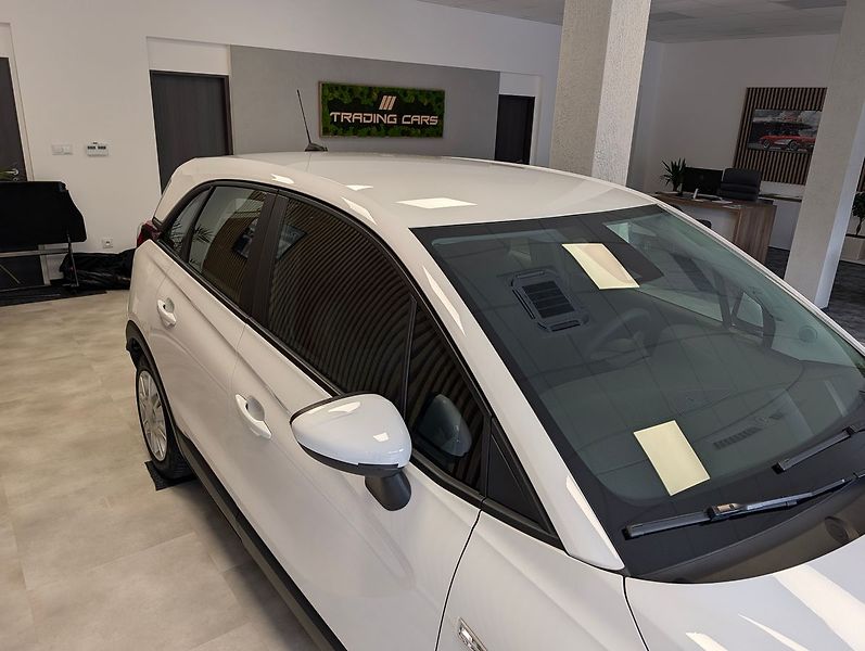 Opel Crossland X 1.2 T - fotka 8 z 26