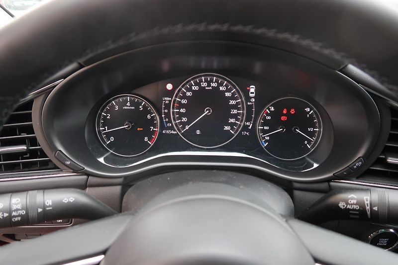 Mazda 3 SDN 2,0 X186 GT Plus, záruka - fotka 23 z 30