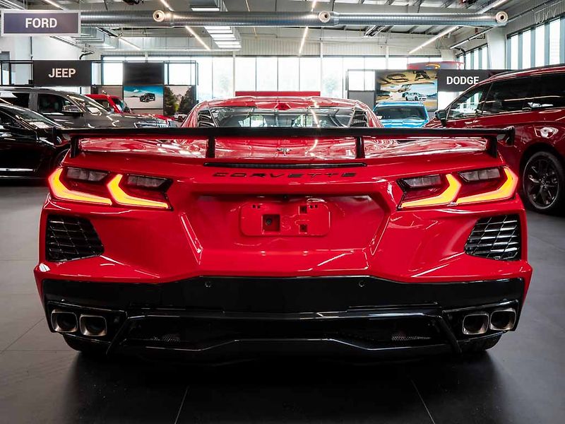 Chevrolet Corvette (2026) 6.2 Stingray 3LT Z51 Facelift - fotka 5 z 45