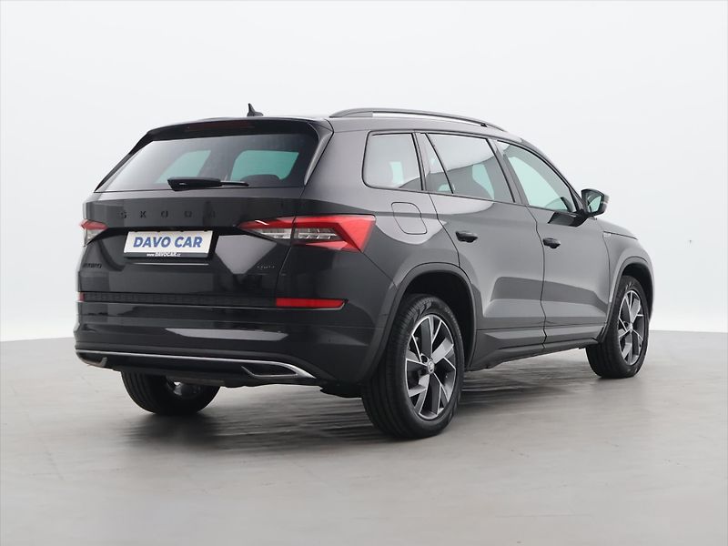 Škoda Kodiaq 2,0 TDI 140kW Sportline 4x4 DS - fotka 7 z 41
