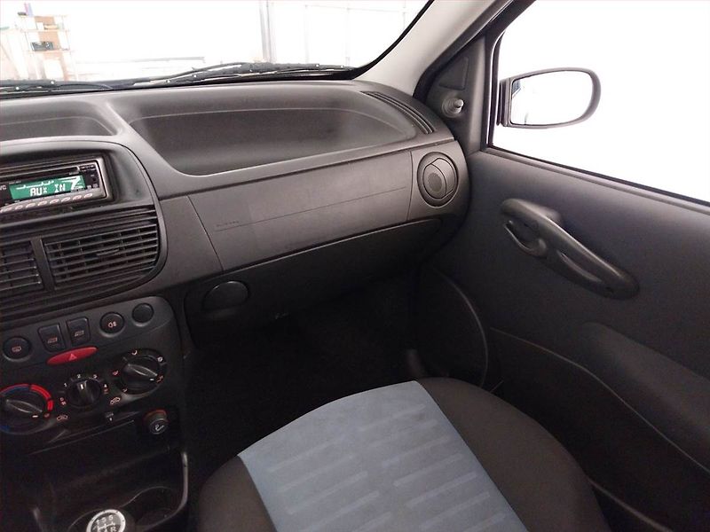 Fiat Punto (2008) 1.2 60 , po STK, jezdí výborně - fotka 8 z 15
