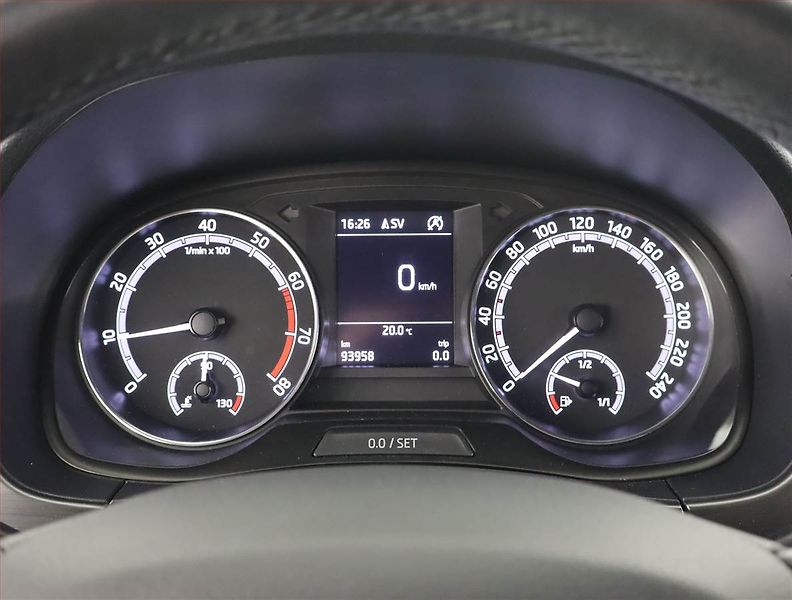 Škoda Fabia (2019) Style Plus 1.0 TSI, Serv.kniha - fotka 11 z 24
