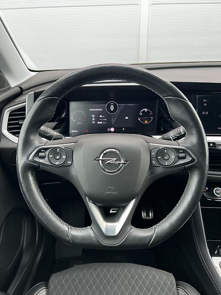 Opel Grandland 1.5CDTi 96kW GS-Line 1.Maj DPH - fotka 9 z 24