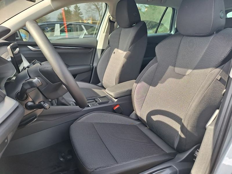Škoda Octavia 130LET 2,0TDI 85kW - fotka 10 z 11