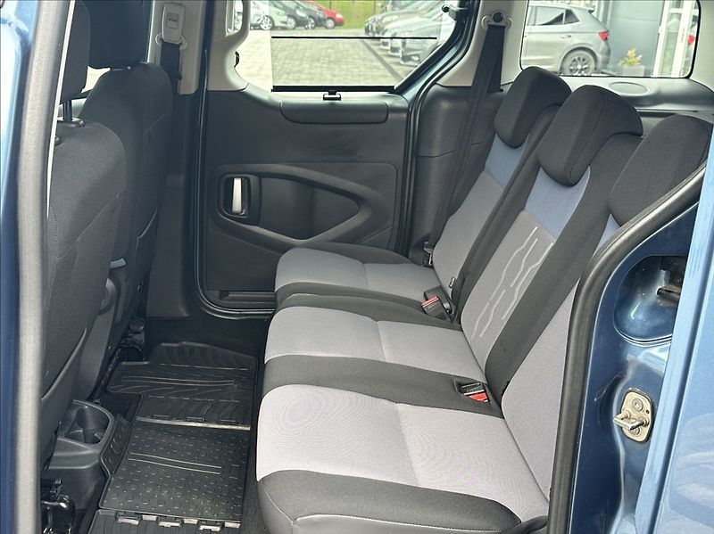 Peugeot Partner 1,6 HDI 92PS  Tepee Active - fotka 14 z 48