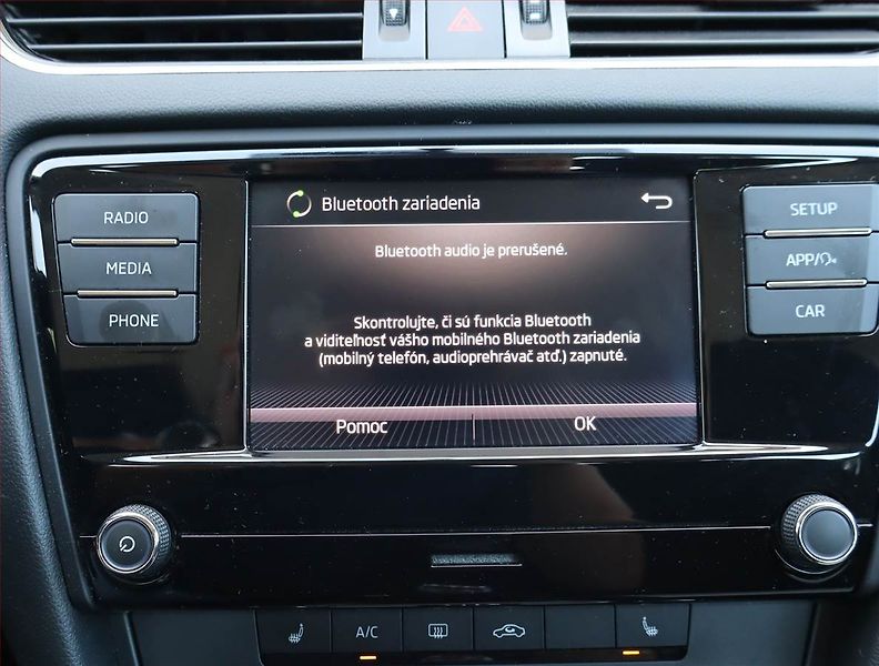 Škoda Octavia (2018) 1.0 TSI, Tempomat - fotka 15 z 21