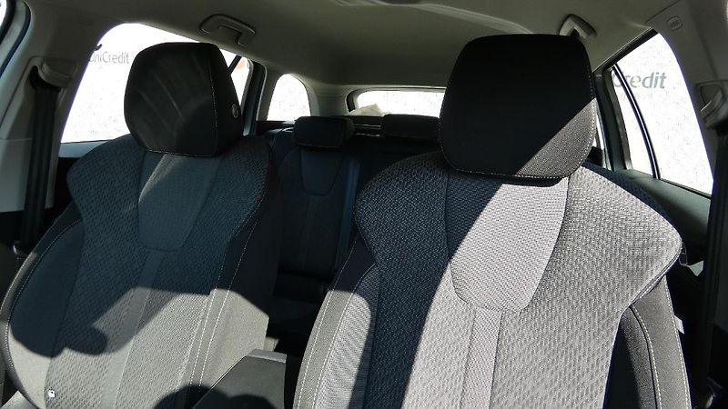 Škoda Octavia Combi 2,0 TDI Style DSG 110 kW - fotka 7 z 25