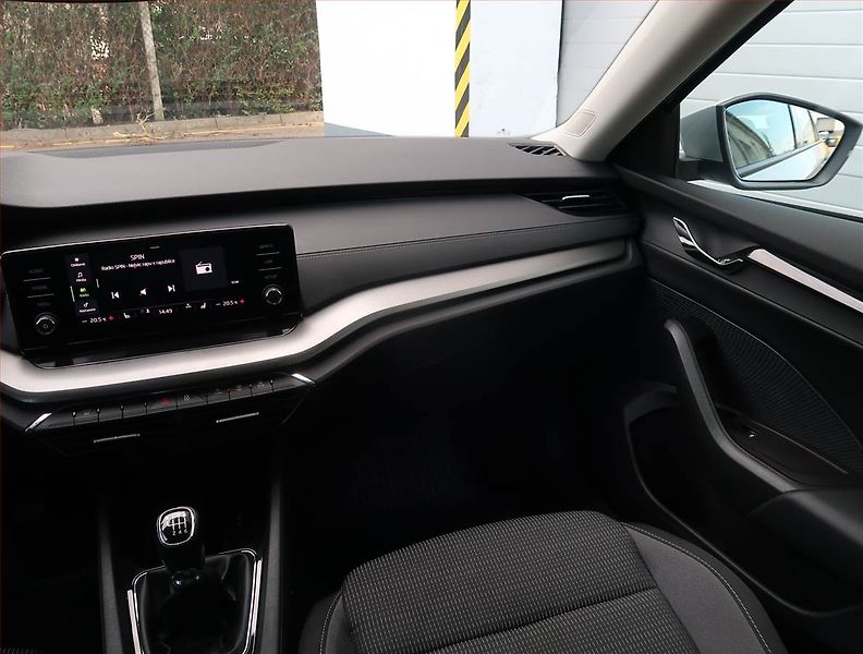 Škoda Octavia (2023) Ambition 2.0 TDI - fotka 8 z 18