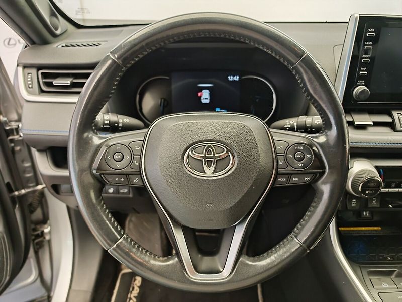 Toyota RAV4 2.5 Hybrid Selection 4WD - fotka 28 z 38