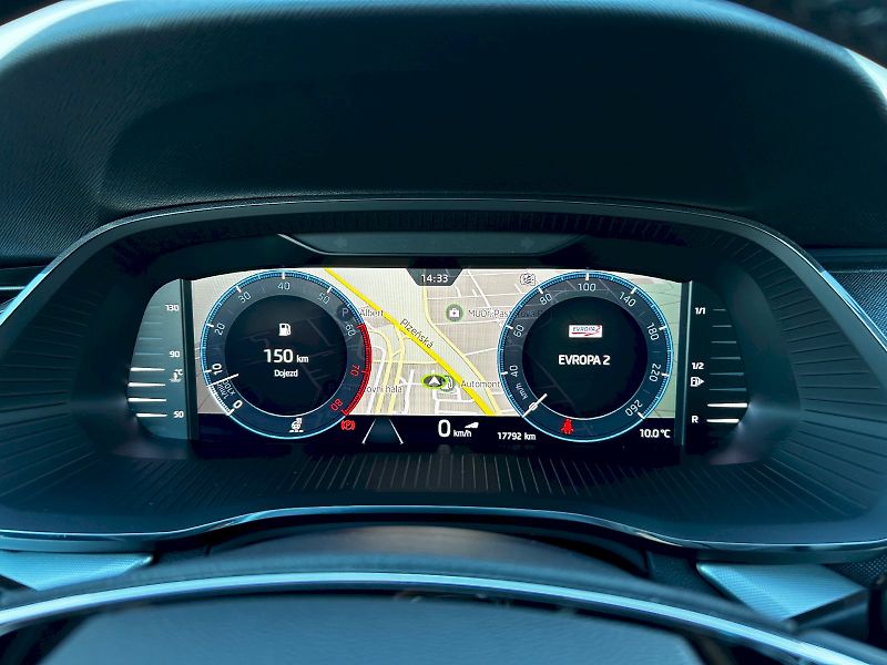 Škoda Octavia (2023) 1.5 TSI 110kW MP6 Style - fotka 10 z 35