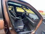 Toyota Yaris Cross 1.5 HSD 4x4 Executive Tech VIP - náhled 29
