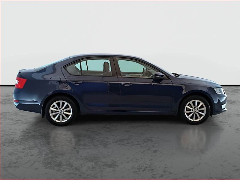 Škoda Octavia (2014) 1.4 TSI, Serv.kniha, Tempomat - fotka 6 z 15