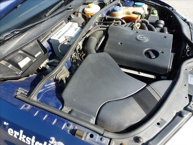 Volkswagen Passat 1,6 Bez dokladů !!! na ND - fotka 28 z 47