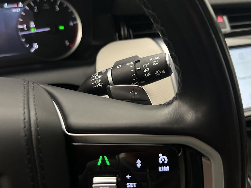 Land Rover Discovery Sport D200 EDITION AUT - fotka 28 z 51