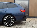 BMW Řada 5 (2025) 550e xDrive Touring M Sport - náhled 9