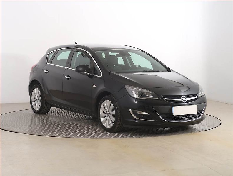 Opel Astra (2012) 1.4 T, Xenony, Tempomat - fotografie inzerátu