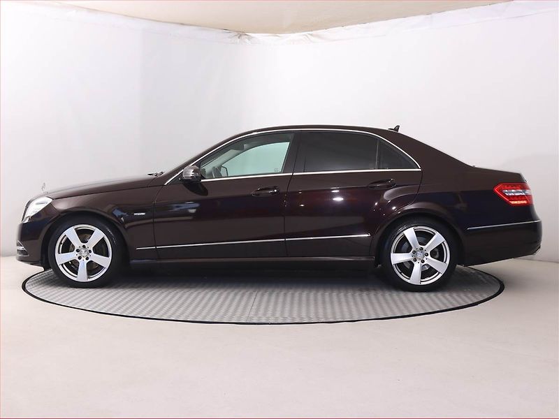 Mercedes-Benz Třídy E (2011) E 250 CDI, 4X4, Automat, Navi - fotka 3 z 20
